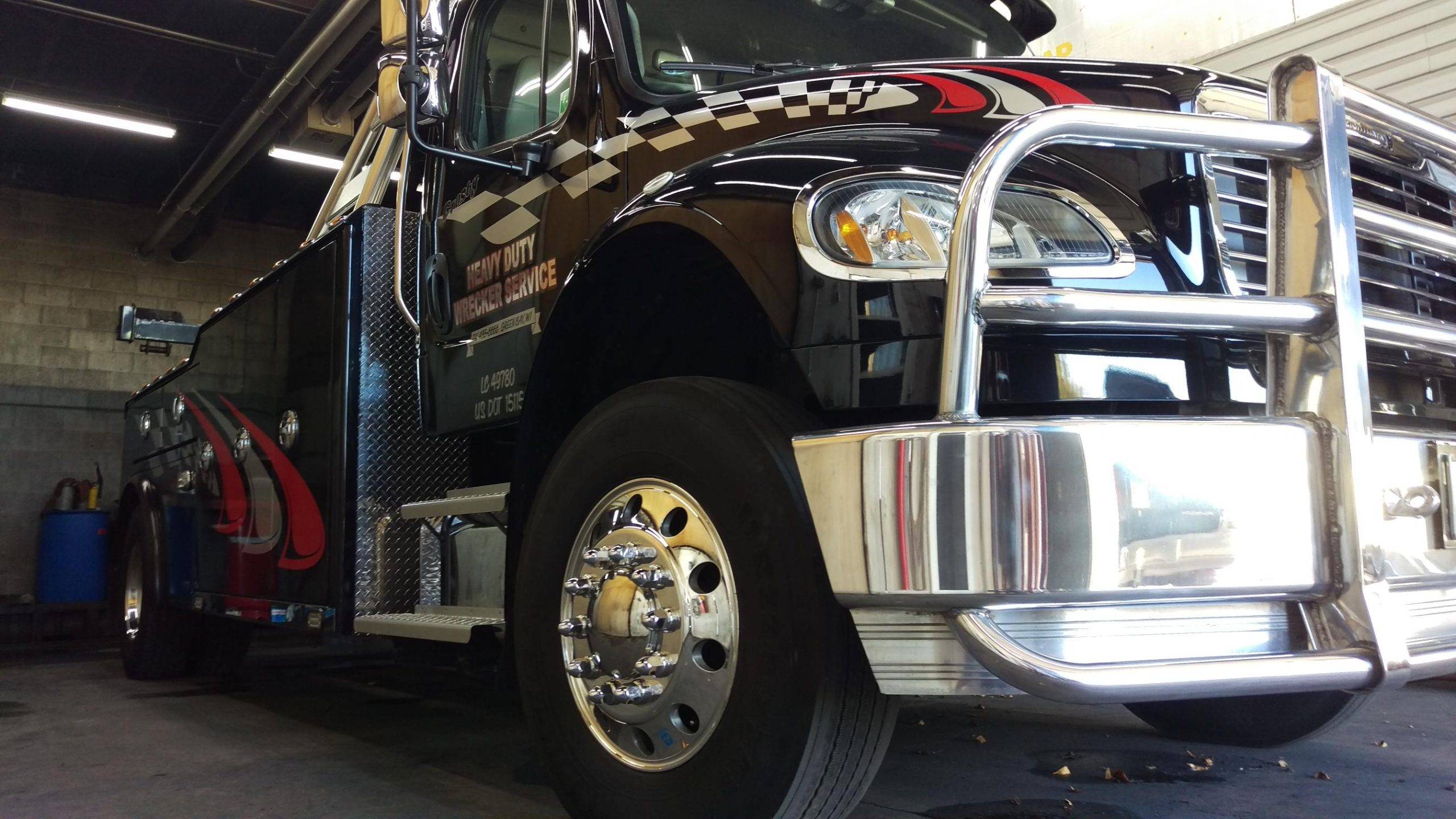 Crosby's Heavy Duty Wrecker Service (8)